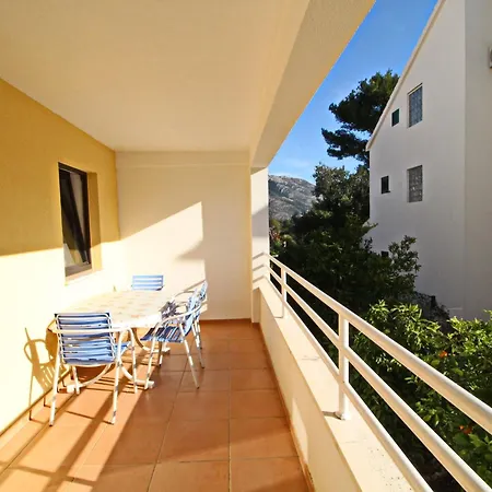 Markovi Orebi - One Bedroom With Terrace And Garden View A2